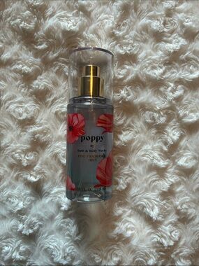 Bath & Body Works Poppy Fine Fragrance Mist - Red Floral Accents